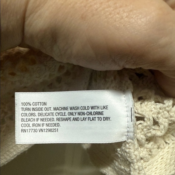 Wild gable Cream V-Neck Knit Sweater - Picture 3 of 3